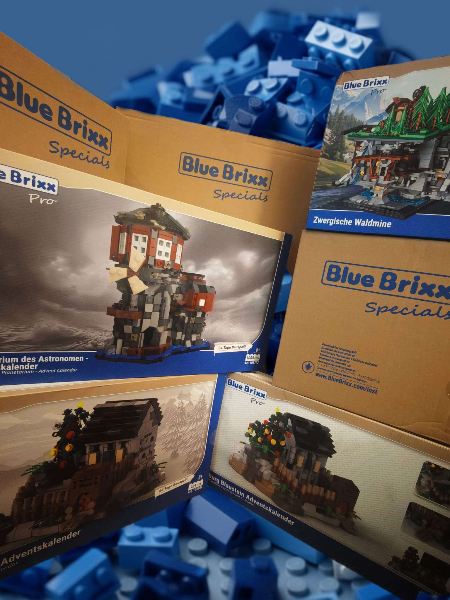 Wir bauen uns langsam Richtung SaarCon! 🧱Heute ist wieder ein mega Paket von @bluebrixx_group  bei uns angekommen – mit fantastischen Mittelalter-Sets und  richtig coolen Adventskalendern! Was genau in den Special-Sets steckt, bleibt natürlich noch geheim … Aber eins können wir euch jetzt schon verraten: Ein Griff in unseren Loskessel wird sich dieses Jahr ganz besonders lohnen! #SaarCon2025 #BlueBrixx #BrixxLove #NerdEvent